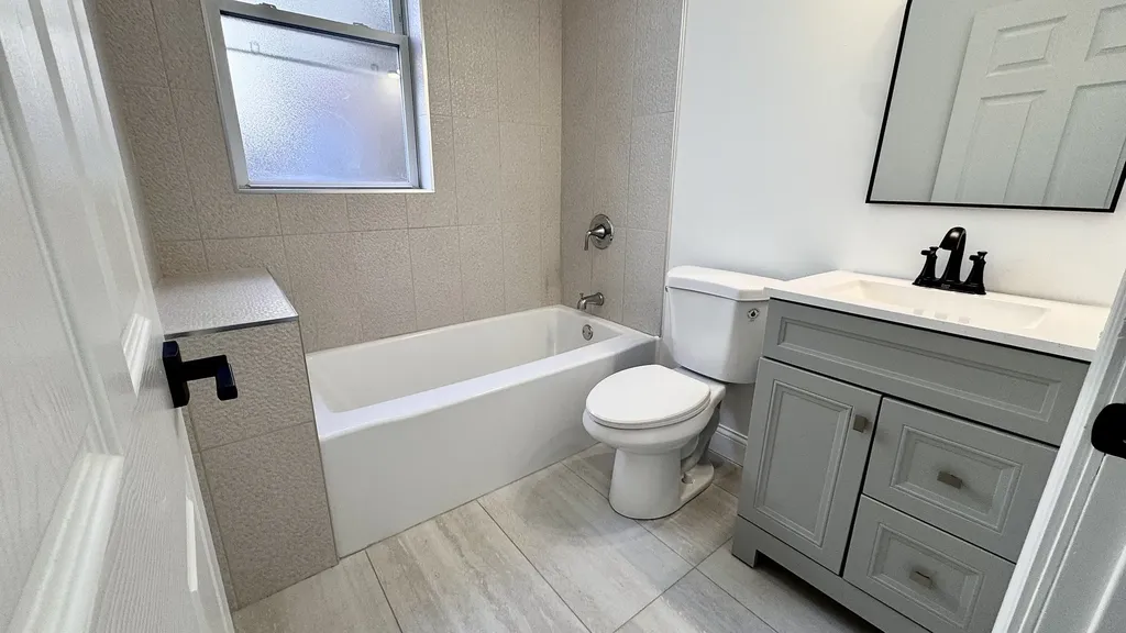 4751 West Monroe Street Chicago IL 60644