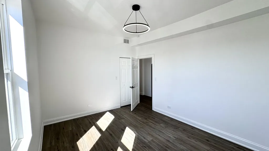 4751 West Monroe Street Chicago IL 60644