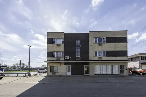 2052 Western Avenue Waukegan IL 60087