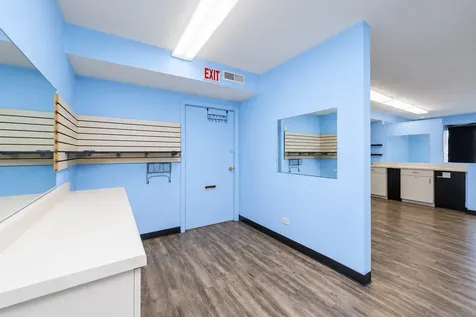 2052 Western Avenue Waukegan IL 60087