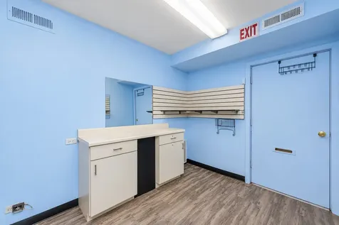 2052 Western Avenue Waukegan IL 60087