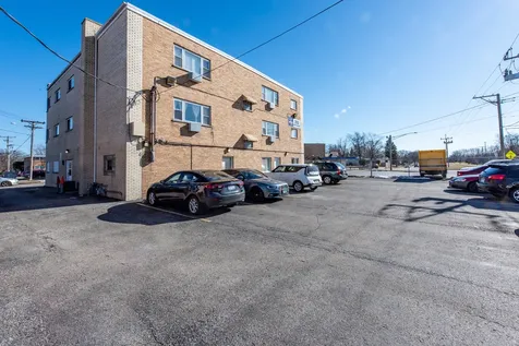 2052 Western Avenue Waukegan IL 60087