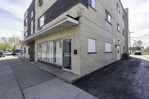 2052 Western Avenue Waukegan IL 60087