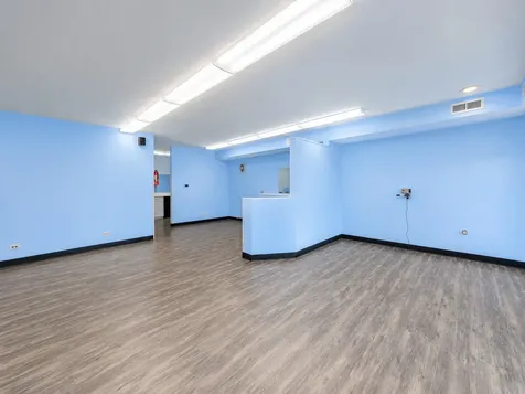 2052 Western Avenue Waukegan IL 60087