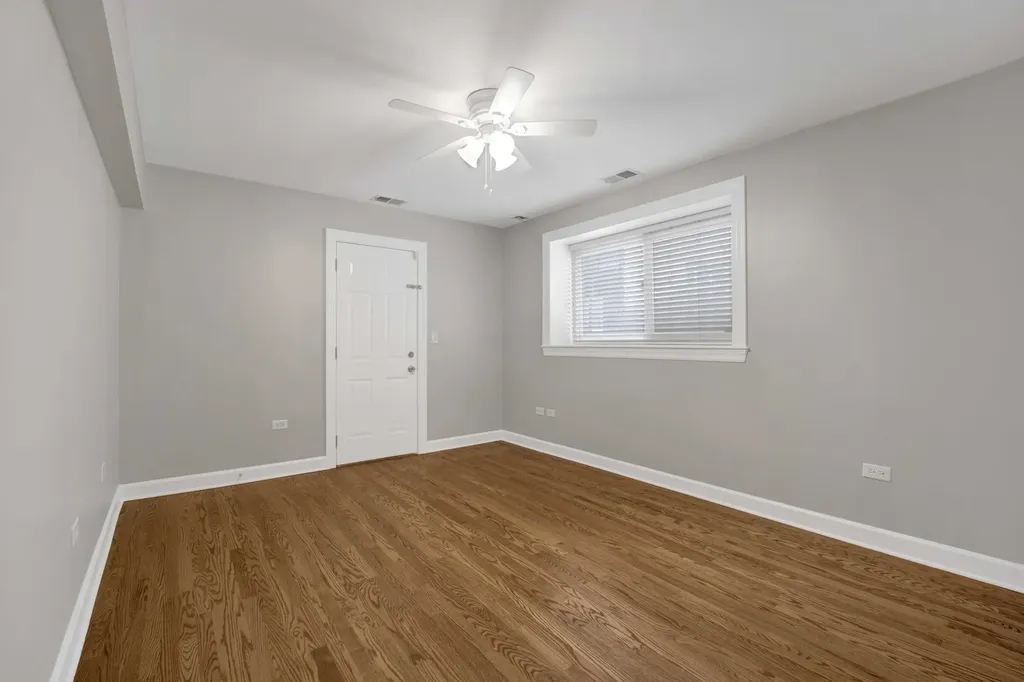930 West Agatite Avenue Chicago IL 60640