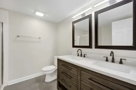 930 West Agatite Avenue Chicago IL 60640