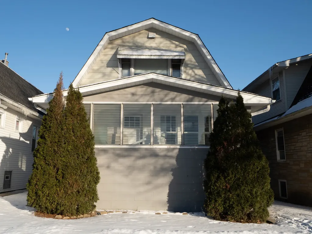 2203 North 74th Avenue Elmwood Park IL 60707