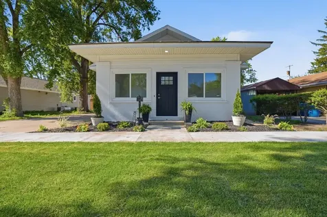 733 West Prairie Street Pontiac IL 61764