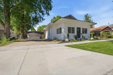733 West Prairie Street Pontiac IL 61764