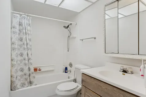 3404 Salem Walk Northbrook IL 60062
