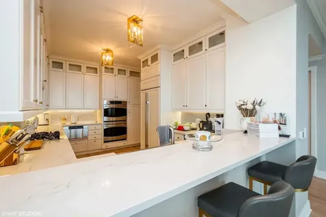 600 North Lake Shore Drive Chicago IL 60611