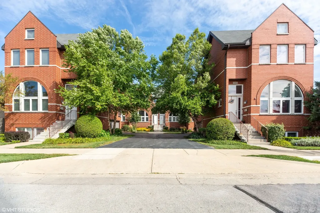 1118 East Prairie Avenue Des Plaines IL 60016