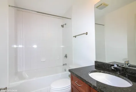 1118 East Prairie Avenue Des Plaines IL 60016