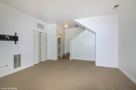 1118 East Prairie Avenue Des Plaines IL 60016