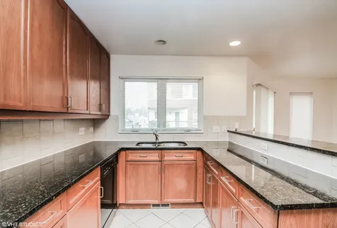 1118 East Prairie Avenue Des Plaines IL 60016