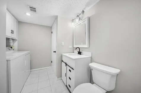 1500 Rock Run Drive Crest Hill IL 60435