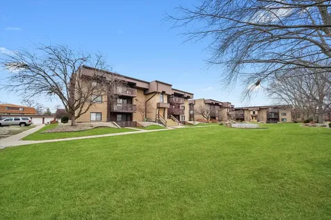 1500 Rock Run Drive Crest Hill IL 60435