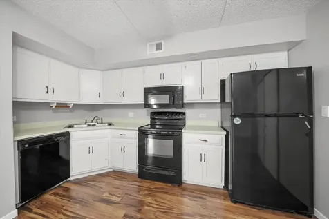 1500 Rock Run Drive Crest Hill IL 60435