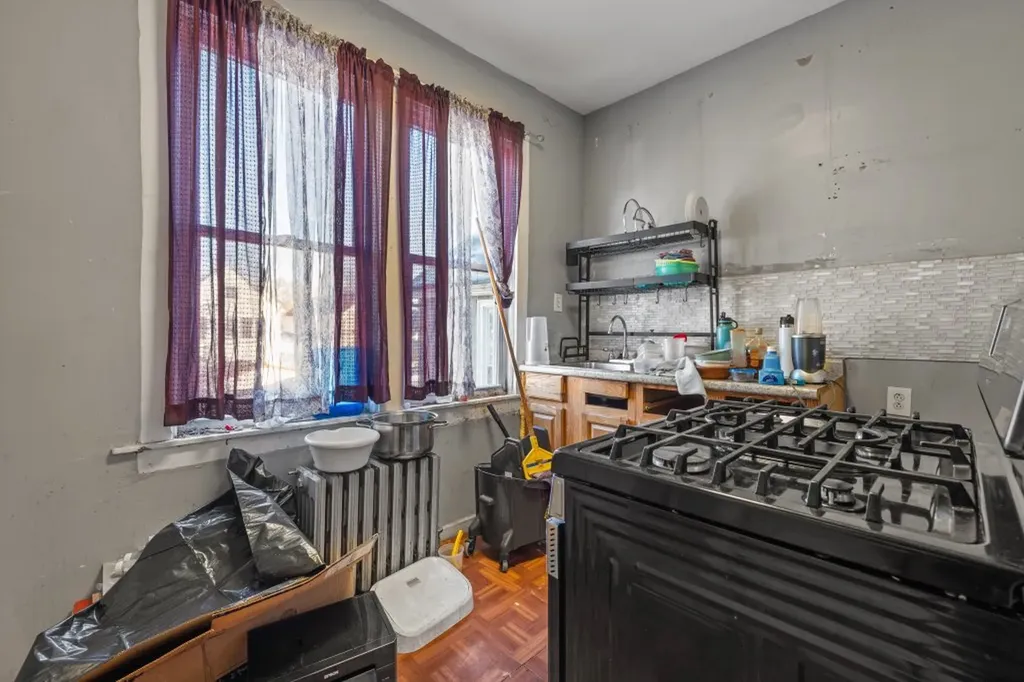 4827 South Throop Street Chicago IL 60609