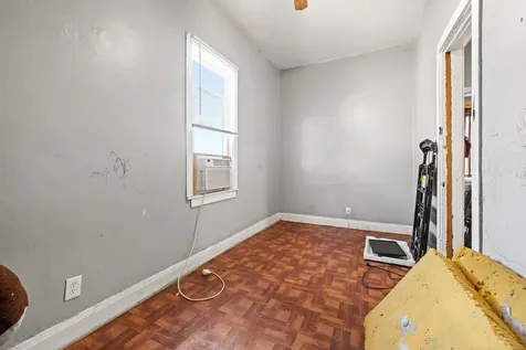 4827 South Throop Street Chicago IL 60609