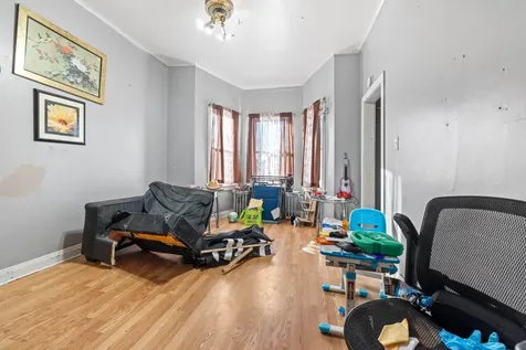 4827 South Throop Street Chicago IL 60609