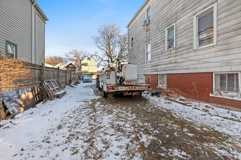 4827 South Throop Street Chicago IL 60609
