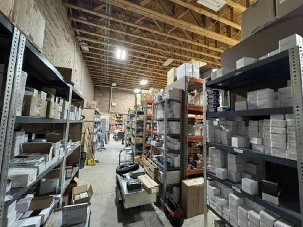 4150 North Kedzie Avenue Chicago IL 60618
