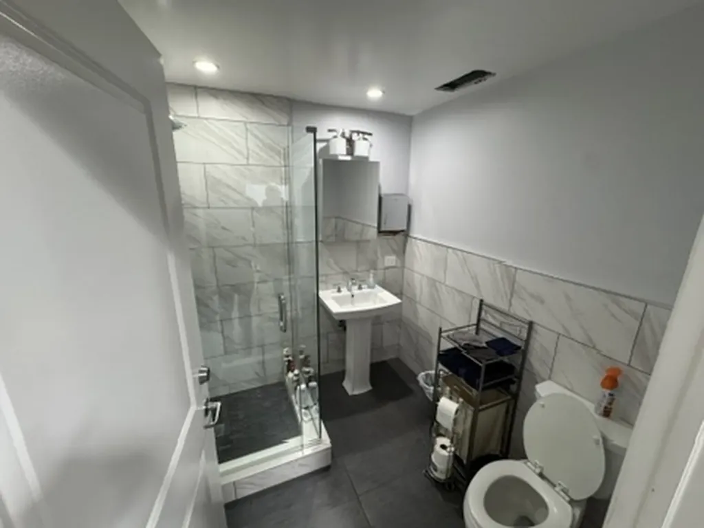 4150 North Kedzie Avenue Chicago IL 60618