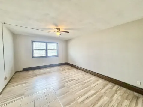 1215 Wall Street Normal IL 61761