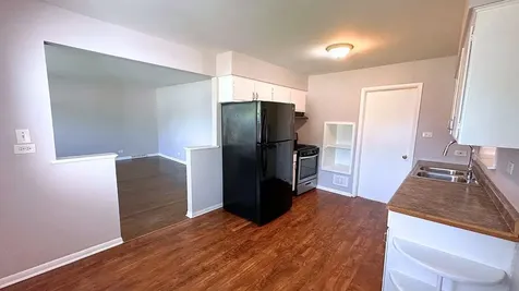1425 Kasten Drive Dolton IL 60419