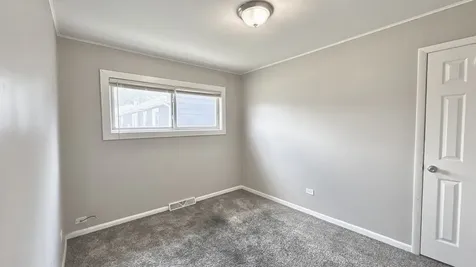 17303 Roy Street Lansing IL 60438
