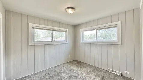 17303 Roy Street Lansing IL 60438