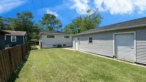 17303 Roy Street Lansing IL 60438