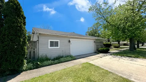 17303 Roy Street Lansing IL 60438