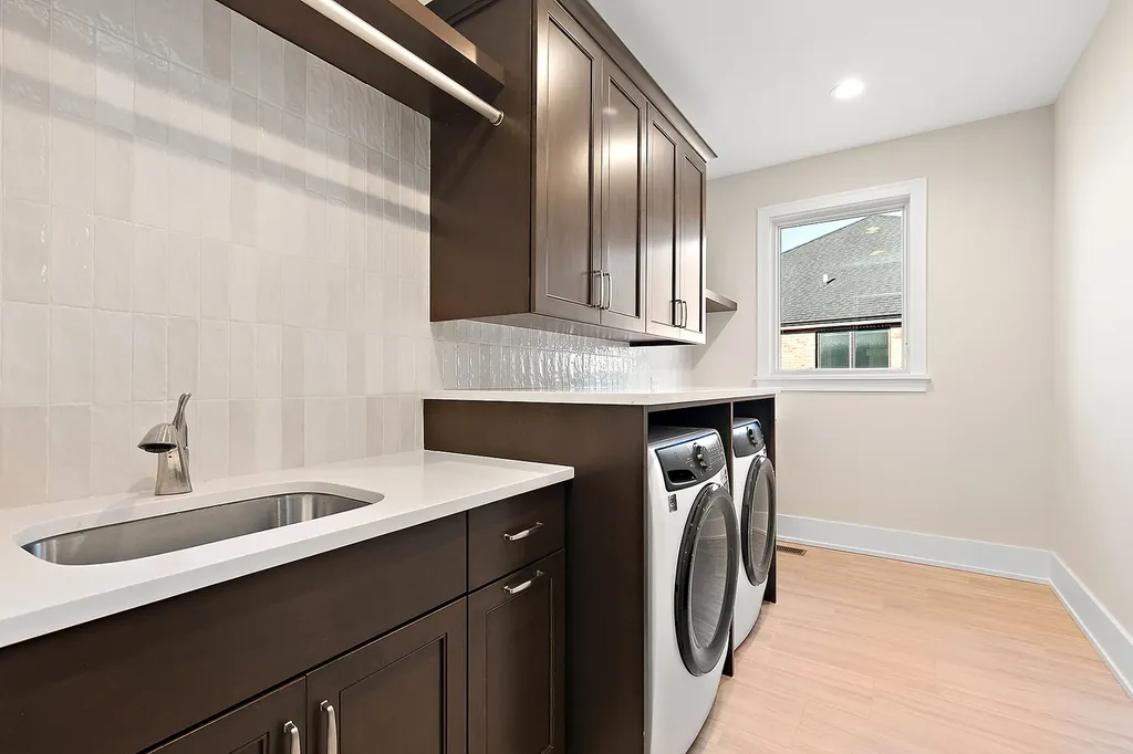 11129 Lizmore Lane Orland Park IL 60467