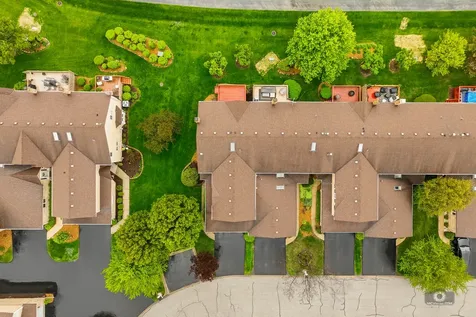 8111 Brushwood Lane Tinley Park IL 60487