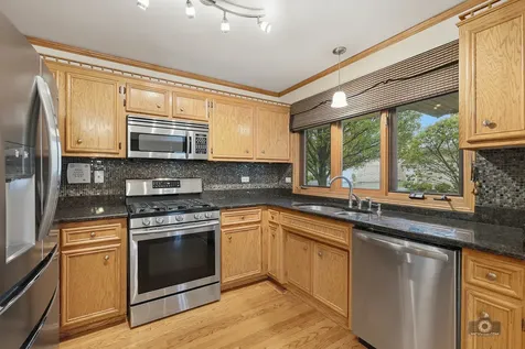 8111 Brushwood Lane Tinley Park IL 60487