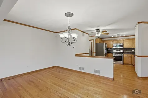 8111 Brushwood Lane Tinley Park IL 60487