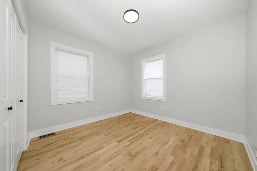 7146 South Constance Avenue Chicago IL 60649