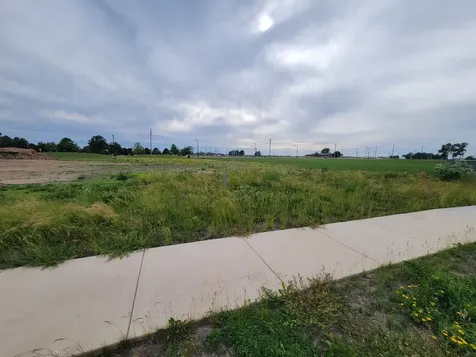 16 Pointe Boulevard Peru IL 61354
