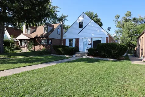 24 166TH Place Calumet City IL 60409