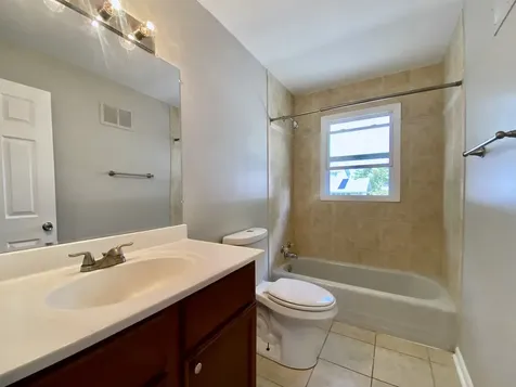 1238 East 166th Street South Holland IL 60473