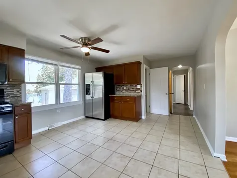 1238 East 166th Street South Holland IL 60473