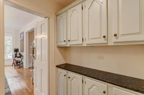 1499 Sheridan Road Highland Park IL 60035