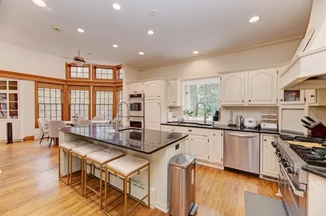 1499 Sheridan Road Highland Park IL 60035