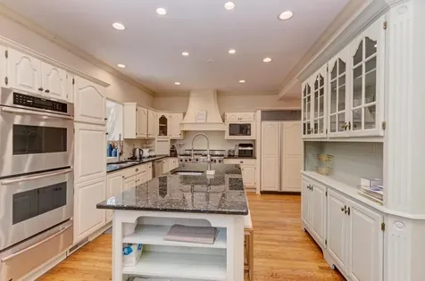 1499 Sheridan Road Highland Park IL 60035