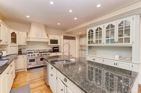 1499 Sheridan Road Highland Park IL 60035