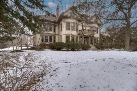 1499 Sheridan Road Highland Park IL 60035