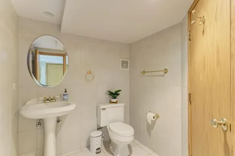 1499 Sheridan Road Highland Park IL 60035