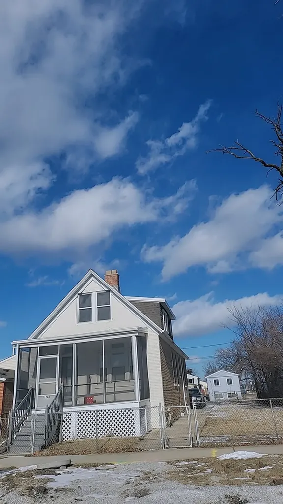 1708 West Steuben Street Chicago IL 60643